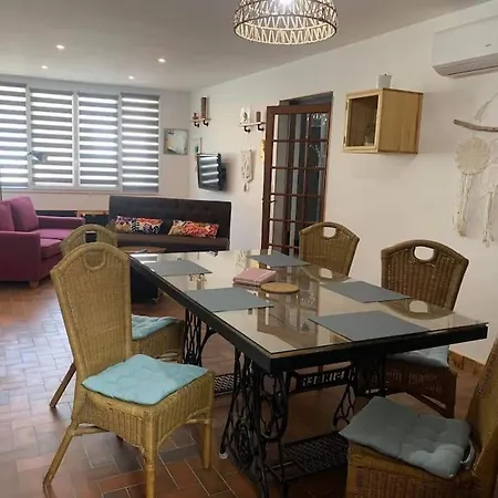 Maison De Tres Lumineuse Au Centre Holiday home *