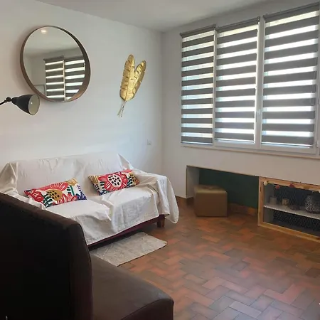 Maison De Tres Lumineuse Au Centre Holiday home